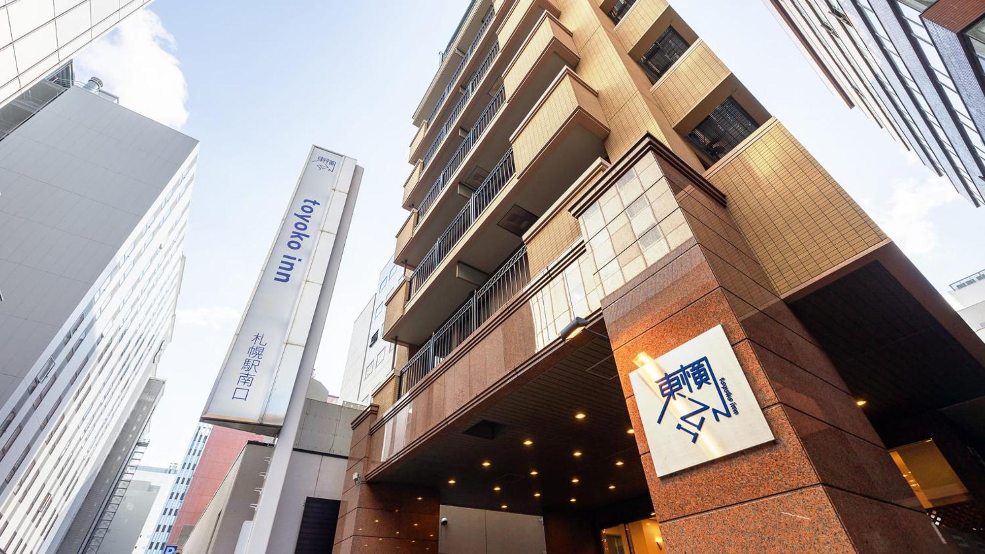 Toyoko Inn Hokkaido Sapporo-Eki Minami-Guchi Esterno foto